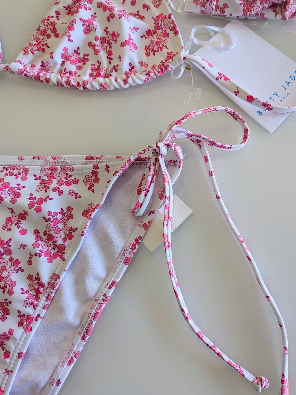 Floral Pink White String Bikini 3 Piece Set with Matching Headband New - Picture 5 of 11
